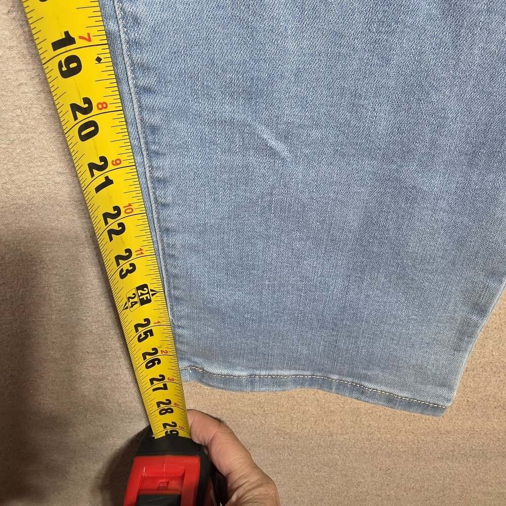 Time and Tru High Rise Straight Leg Denim Jeggings XL (16-18) stretch light wash - Picture 4 of 10